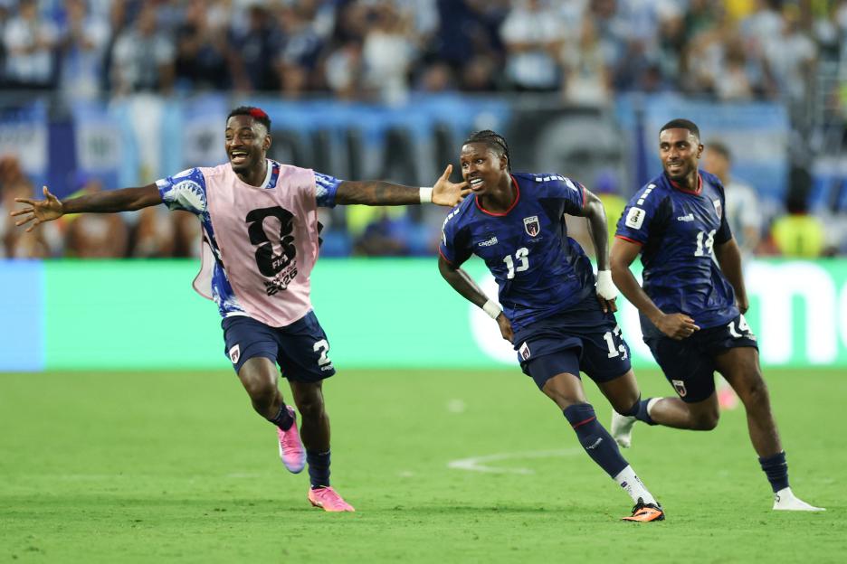 TOPSHOT-FBL-WC-2026-MATCH86-ARG-CPV