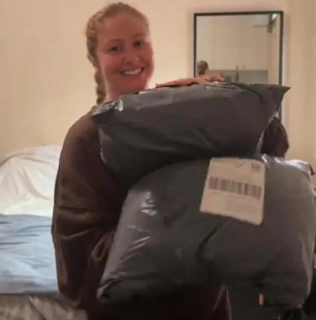 VIDEO: Brit living in Australia shares clever trick that lets her ship her wardrobe from the UK for the price of a coffee