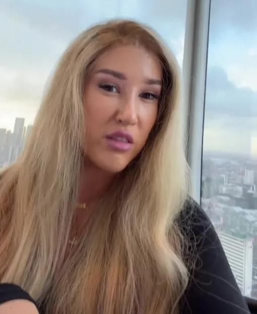 'Discover the Ultimate Luxury Christmas Gift for Fancy Teens and Women – All for Just £33!'