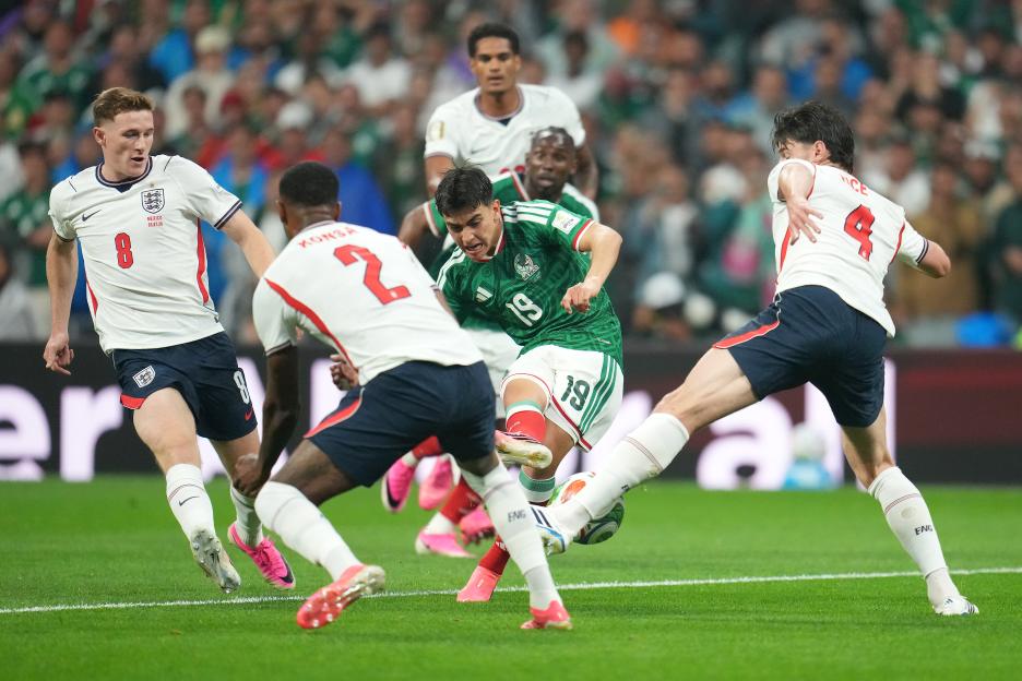 Mexico v England - FIFA World Cup - Round of 16 - Mexico City Stadium