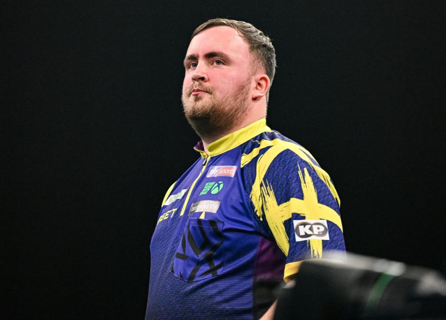 'Van Gerwen Issues Stark Warning to Luke Littler: 'He Still Lives with His Mum and Won't Reign at the Top for Long!''