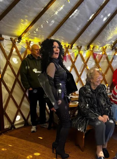 Emmerdale Star Transforms into Pop Icon for 50th Birthday Bash – Can You Guess Who She Is?