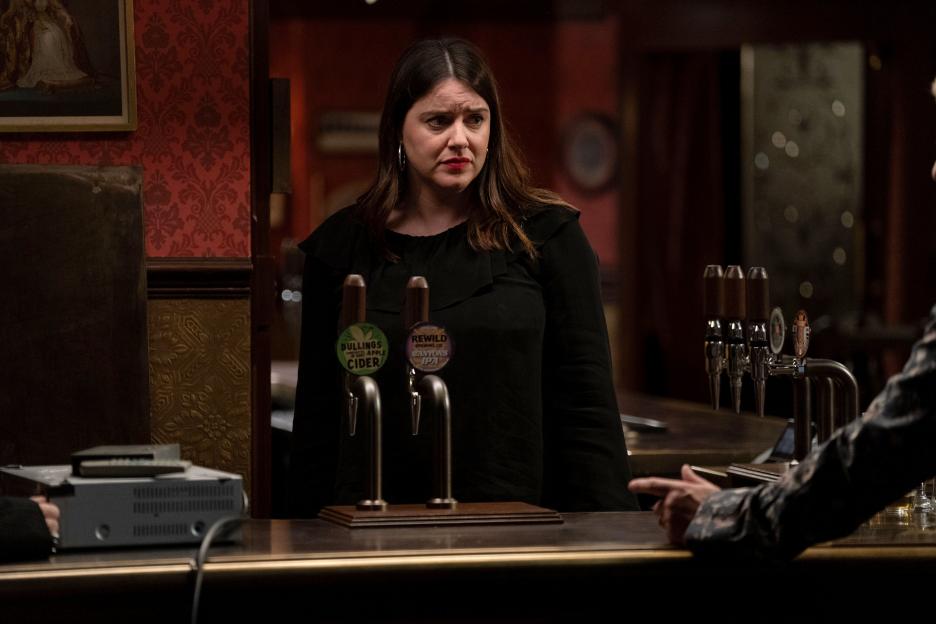 532825,TITLE:Eastenders