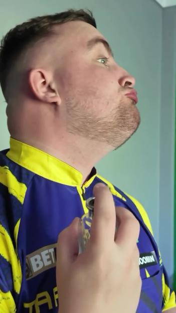 NINTCHDBPICT001077103771