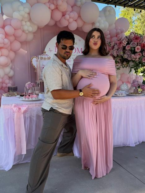Twilight Star Taylor Lautner’s Wife Reveals Their Unborn Baby Might Also Be Named Taylor—Honoring Both Her Parents!