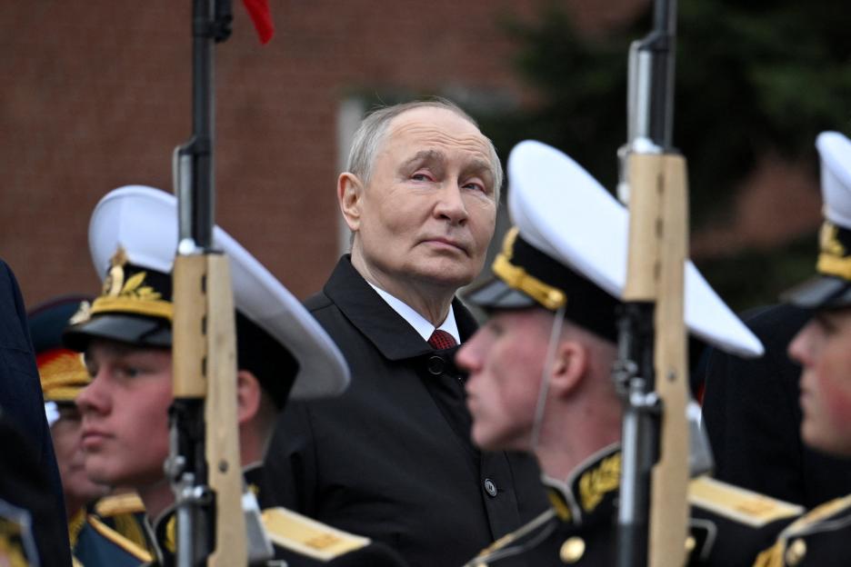 Is This Putin's Final Gamble? Chilling Threats to the UK, a 300,000-Troop 'Hammer Blow,' and Covert NATO Strikes
