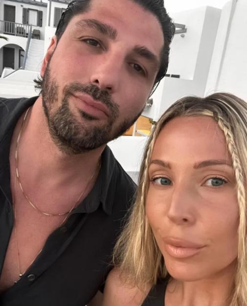 'Love is Blind Star Joyfully Anticipates Baby Number Two, Two Years After Overcoming Cancer During First Pregnancy'