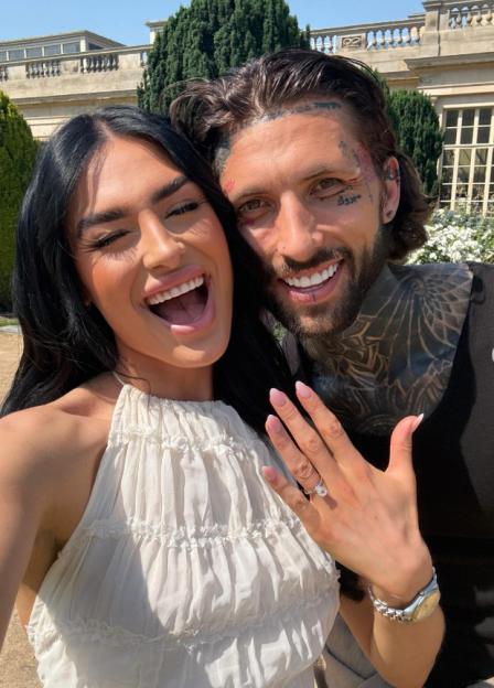 Shona Masterson and Brad Skelly announce their engagement with Masterson showing off her engagement ring.