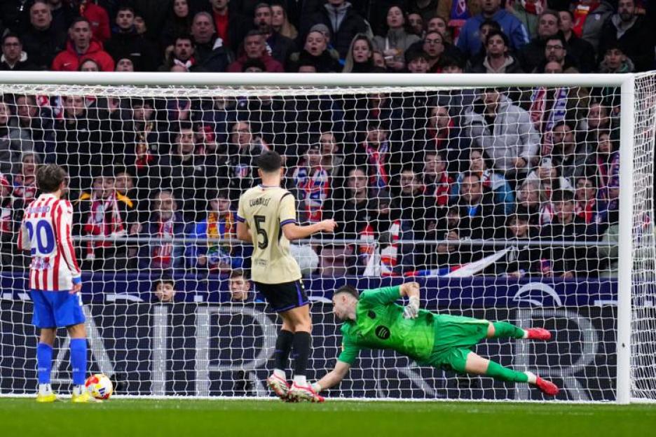 Copa del Rey Shock: Barcelona Makes History with 4-0 Defeat to Atletico Madrid