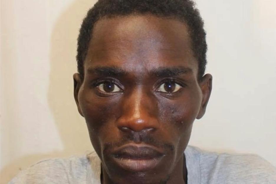 'Urgent Manhunt Underway for Escaped Prisoner Who Fled from Van to Hospital – Authorities Advise 'Do Not Approach''
