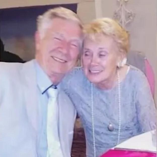 Ronald and Muriel Pinkney smiling.