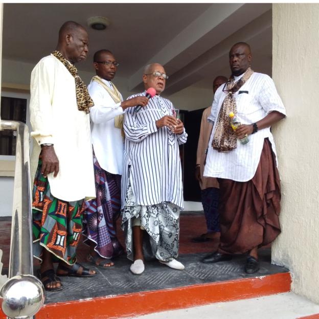 Obong of Calabar Stops Traditional Libation Ceremony After Prayer Service