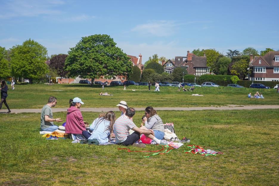 Seasonal Weather, Wimbledon Common, London, UK - 25 Apr 2026