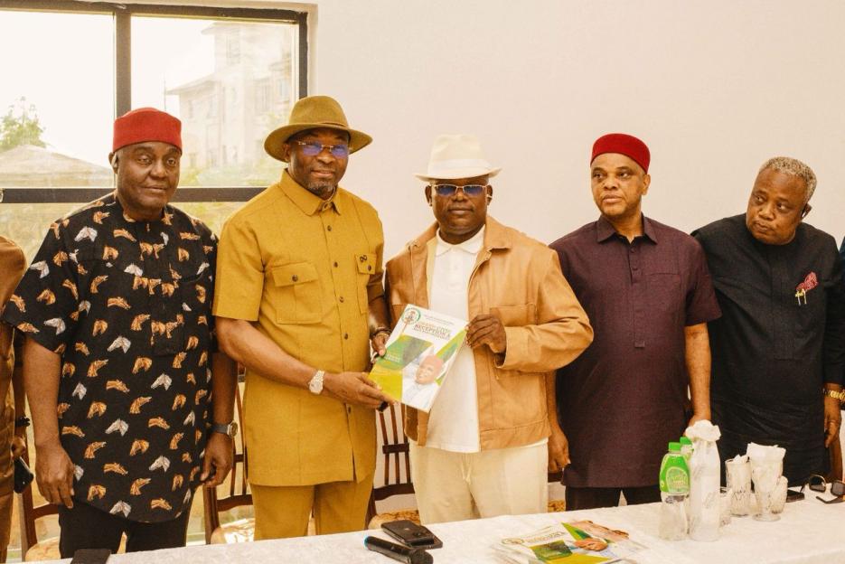 Deputy Speaker Kalu Urges Abia PDP Lawmaker Erondu to Switch to APC