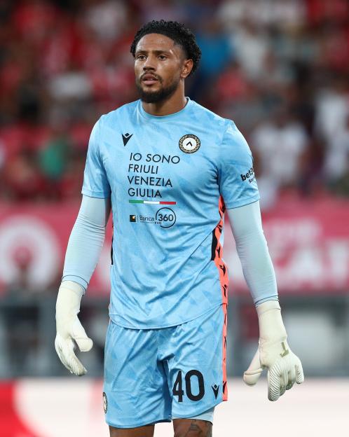 Maduka Okoye of Udinese Calcio looks on.