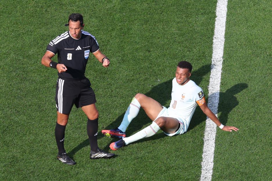 Kylian Mbappe Sparks Injury Concerns After Being Subbed Off with a Worried Expression in Morocco World Cup Match