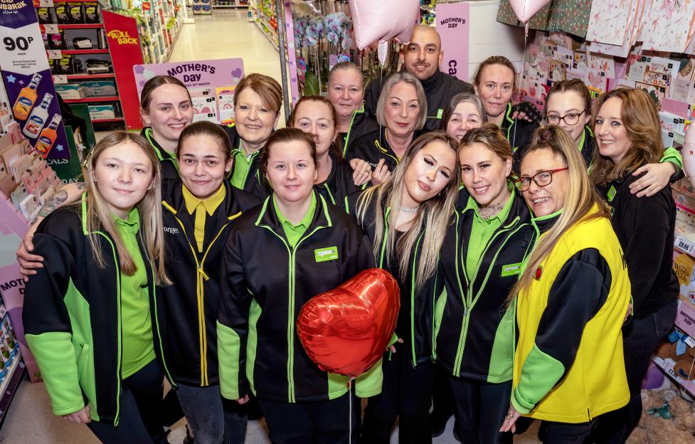 Three Generations of a Family Unite to Work at the Same Asda Store in London!