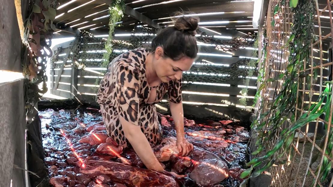 Kelly Brook's Shocking Blunder Uncovered Just Moments into I'm A Celebrity!