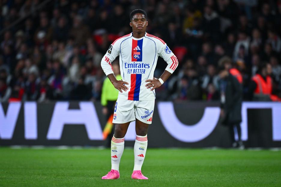 Paris Saint-Germain FC v Olympique Lyonnais - Ligue 1 McDonald's