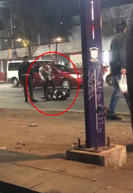 VIDEO: Rival mariachi musicians brawl in street