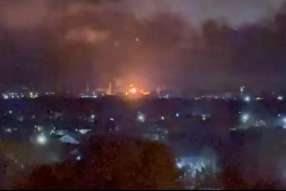 Ukraine unleashes barrage of drones in huge strike on Moscow blitzing key oil hub – with hundreds of flights cancelled