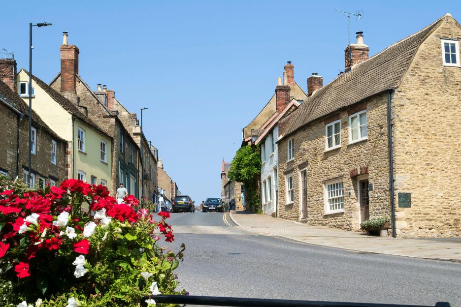 Discover the ‘Gateway to the Cotswolds’: The Charming Spot Named One of the Best Places to Live in the UK by England’s First King!