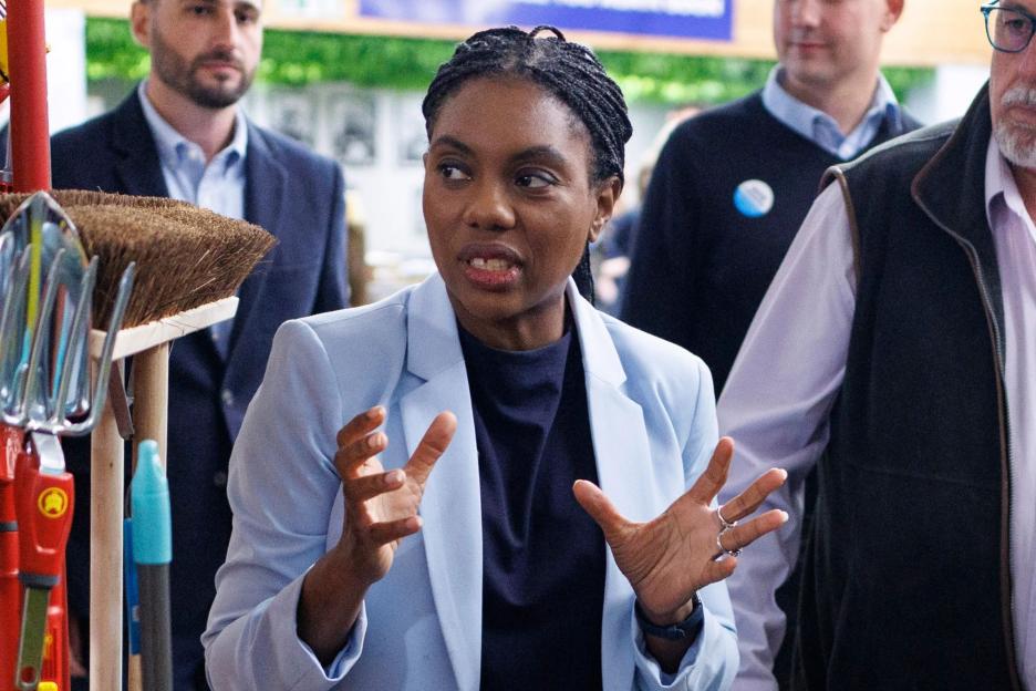 Kemi Badenoch Cautions Tory Councillors Against Striking Deals with Reform to Block Labour