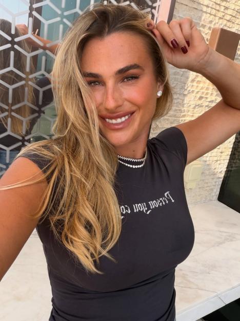 Aryna Sabalenka smiling.