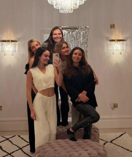 NINTCHDBPICT001037058792