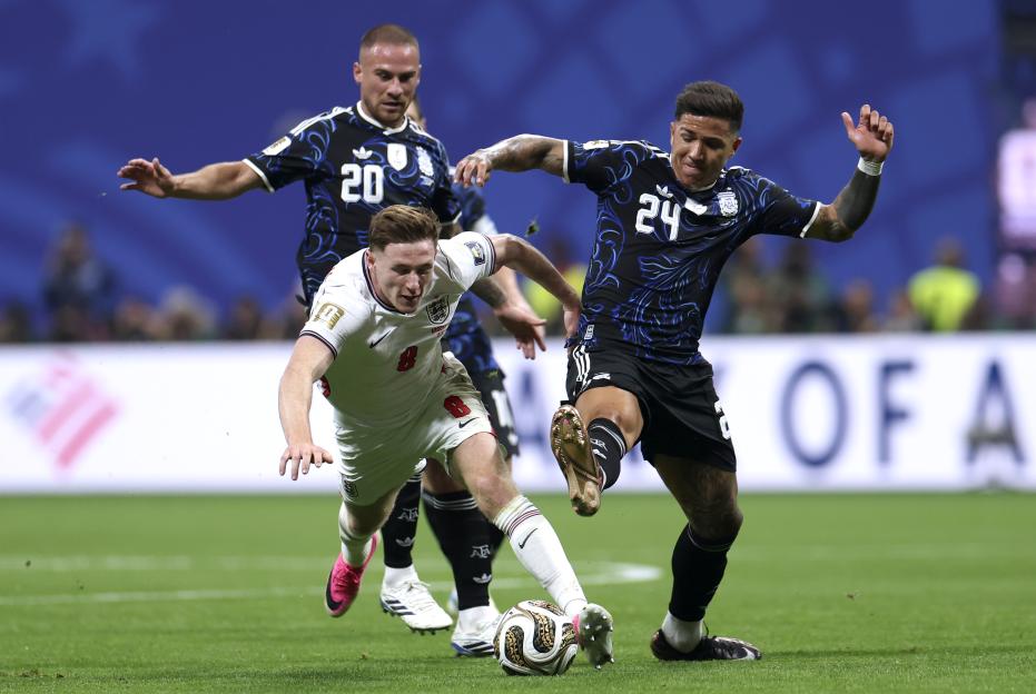 Enzo Fernandez and Elliot Anderson Gear Up for Awkward Midfield Reunion at Man City After £241m World Cup Showdown