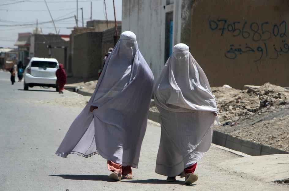 Taliban enforce stringent dress code for women, sparking global criticism