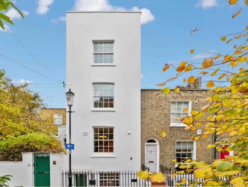 The house in Bury Walk, Chelsea at the center of a court fight between Janice Grijns and her son Andrew Grijns.