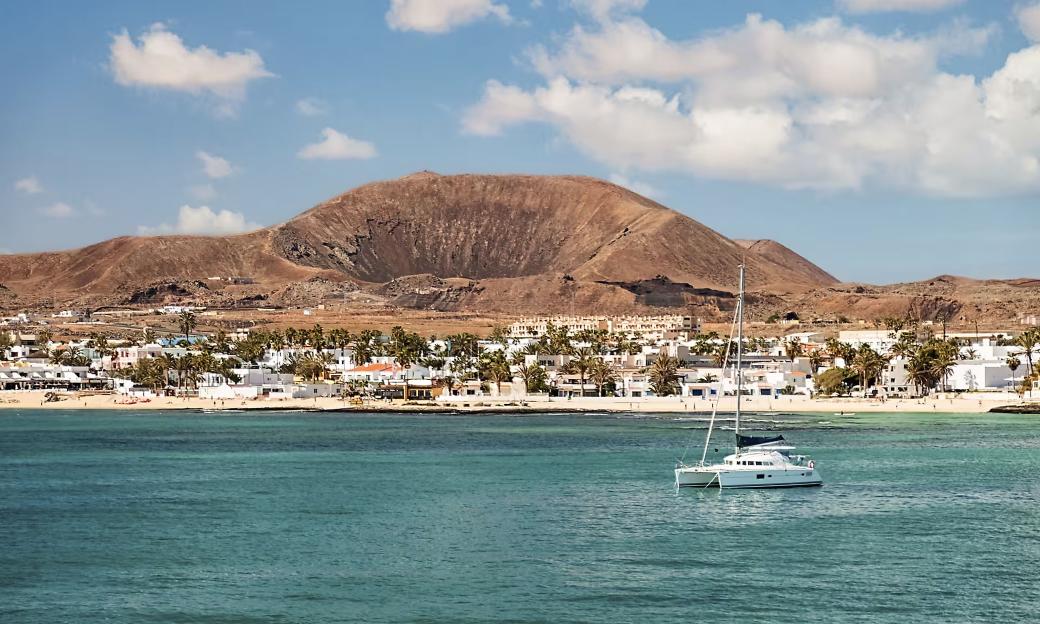 **FULL COPY BY GERARD COUZENS.-TEL: +34 659 567 821**.A BRITISH toddler has died in hospital after being rescued from her familys hotel holiday pool in the Canary Islands.