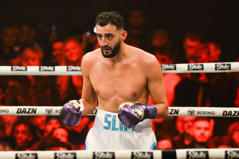 Slim Albaher fighting on the undercard of the KSI vs FaZe Temperrr MF Cruiserweight Title Fight.