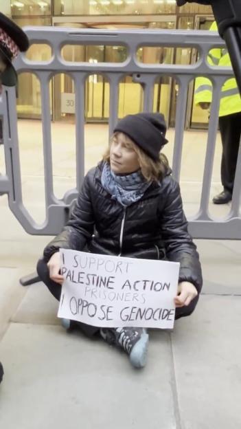 NINTCHDBPICT001047551552