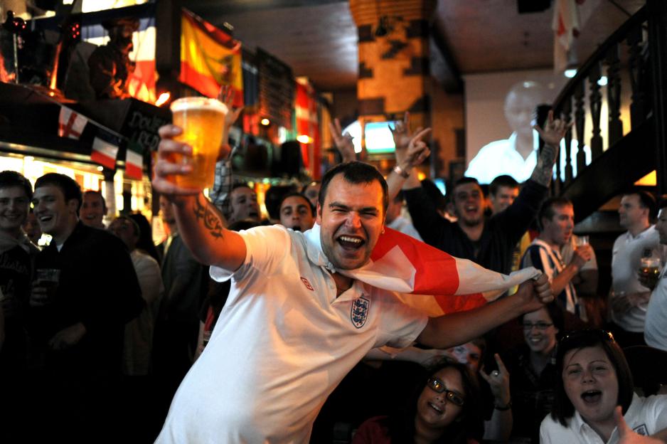 'Government Boosts Pub Licenses for Late-Night World Cup Showdowns with 2AM Last Orders!'