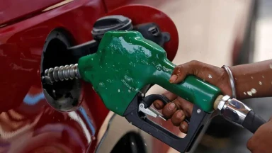 Independence Day: After fuel price reduction, NNPCL filling stations offer Nigerians significant discounts