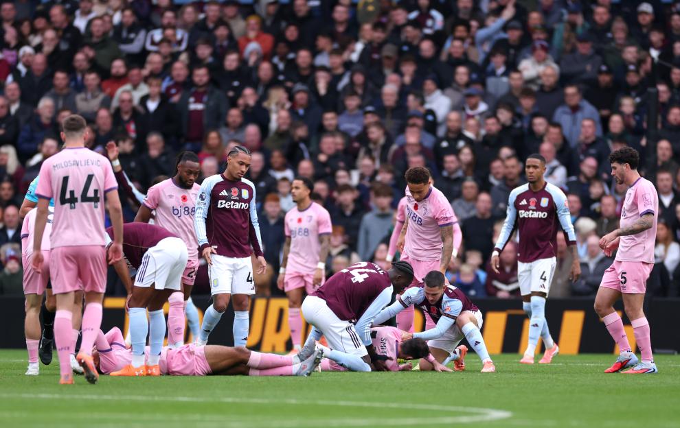 Bournemouth's Tyler Adams and Adam Smith Suffer Serious Head Injuries, Aston Villa Match Temporarily Halted
