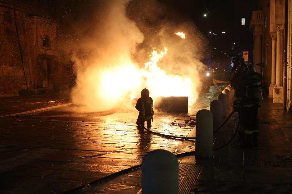 Bologna - Clashes for the City Between Activists and Police After the Garrison in Memory of Fakir, Italy - 21 Jul 2026