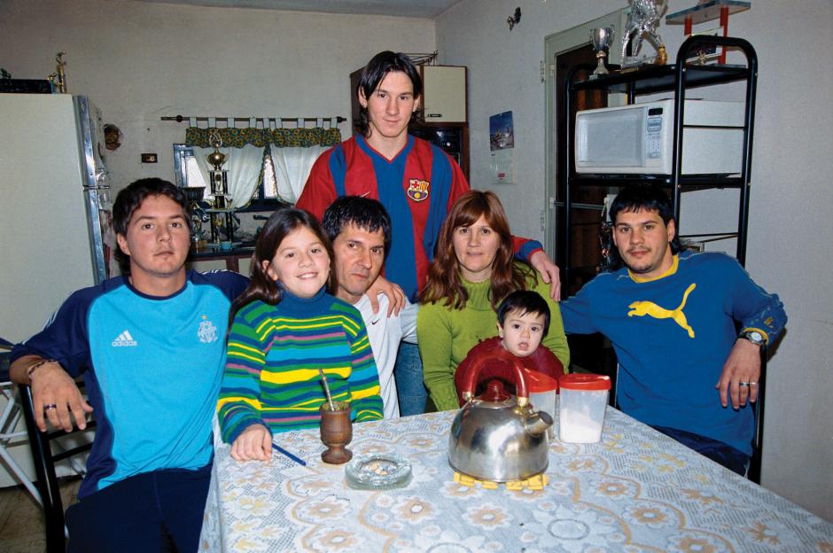 Lionel Messi's Father Jorge Passes Away at 68 Following Illness That Moved the Star to Tears at the World Cup
