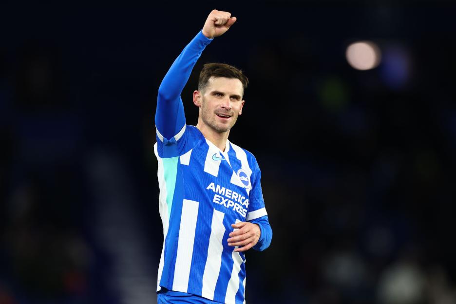 34-Year-Old Premier League Midfielder Makes Shocking International Comeback for World Cup, Alongside Underperforming Striker