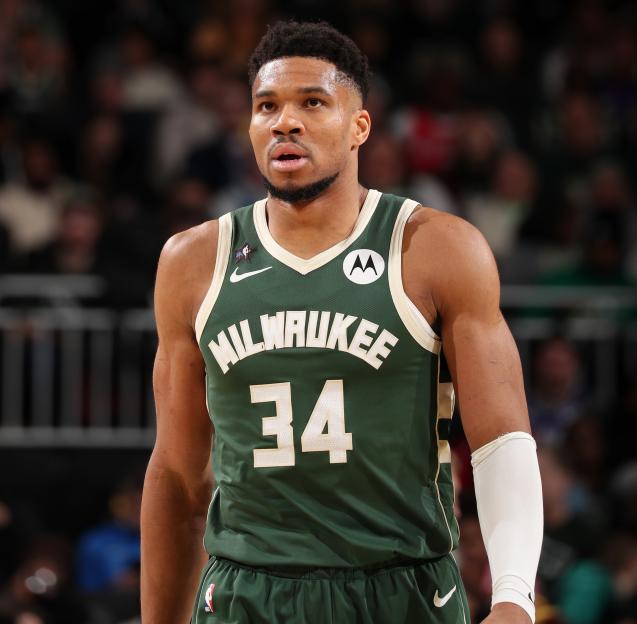 Giannis Antetokounmpo looks on during the game.