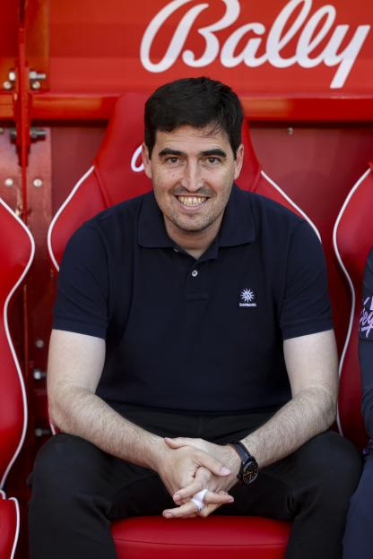 'Jamie Carragher Sounds Alarm: What Concerns Him Most About Liverpool's Hire of Andoni Iraola'