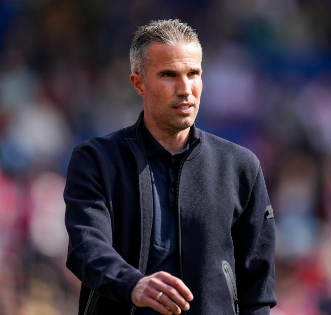 Robin van Persie Fired by Feyenoord Following Series of Controversial Decisions