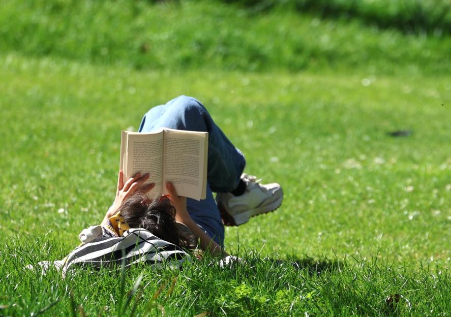 Tropical plume reaches London on Easter bank holiday