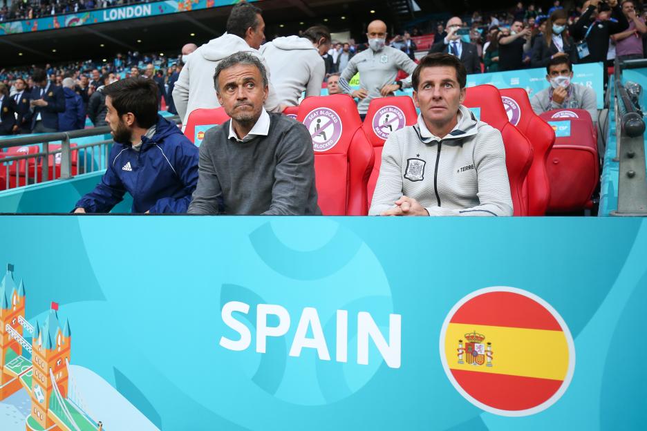 Insights from Luis Enrique's Assistant: How PSG Will Tackle Arsenal's Set Pieces in the Champions League Final