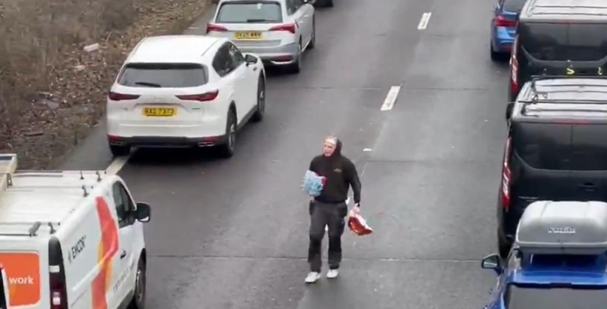 Heroic Samaritan Serves Refreshments to Frustrated Drivers Stuck in 3-Hour A27 Closure After Crash