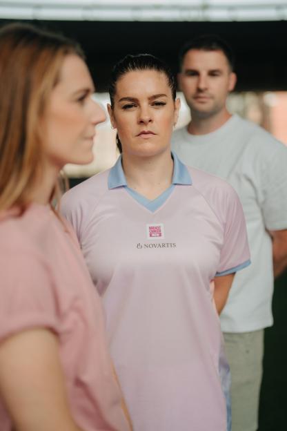 Jen Beattie, ex-Arsenal star, praises teammates for their unwavering support in her courageous fight against breast cancer