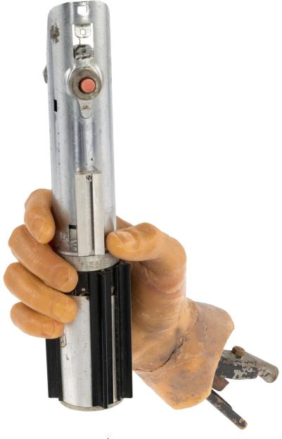 Luke-skywalker-s-severed-hand-1095694157