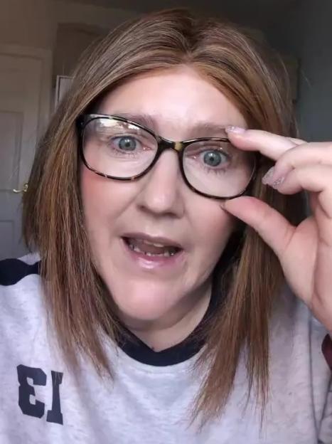 'I Sold 1,400 Items on Vinted: Discover the Top Mistake Sellers Make and My Secret to Quick Sales Without Slashing Prices!'